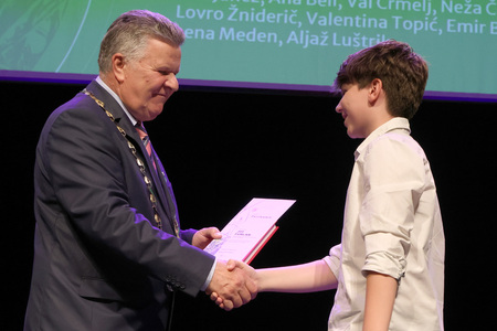 ZLATE PETICE 31 FOTO LJUBO VUKELIČ